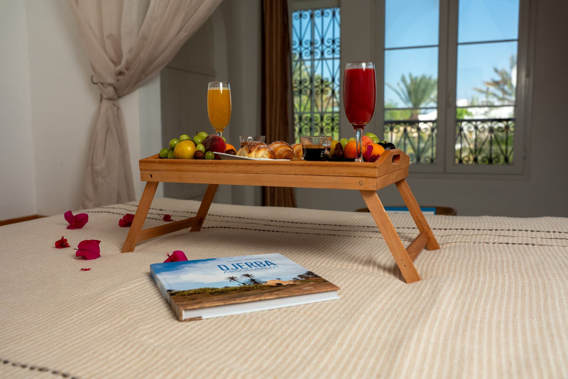 Petit-déjeuner au lit